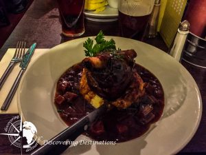 Discovering where to eat - Quays restaurant 